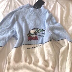 Brandy Melville Blue and White Snoopy Sweater